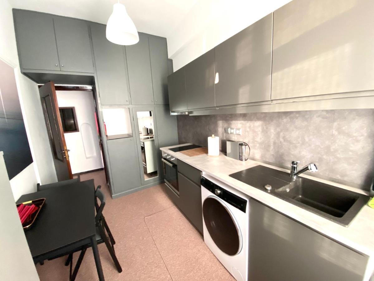 Classic 2 Bedroom Apartment Next To Metro - Marousi Athens Luaran gambar